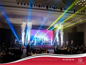 Tổ chức Gala Dinner kết hợp chương trình nghệ thuật độc đáo – Nâng tầm sự kiện doanh nghiệp