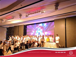 Cách Tổ Chức Gala Dinner Cho Khách Hàng VIP Gây Ấn Tượng Nhất